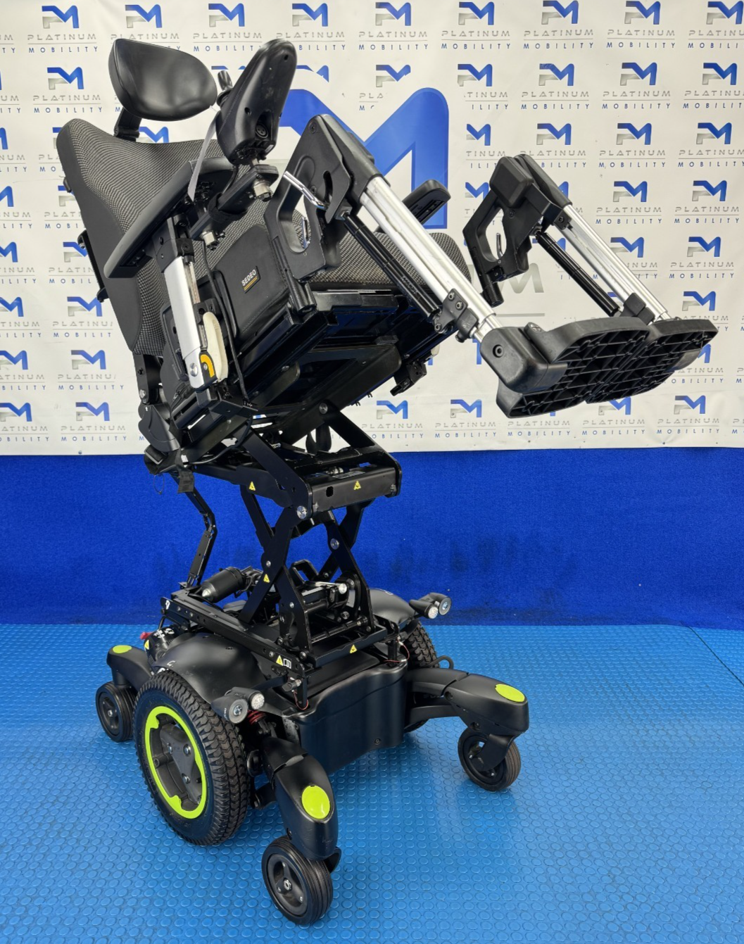 Sunrise Quickie Q700 M Powerchair – 6mph Riser Tilt Electric Wheelchair 2247