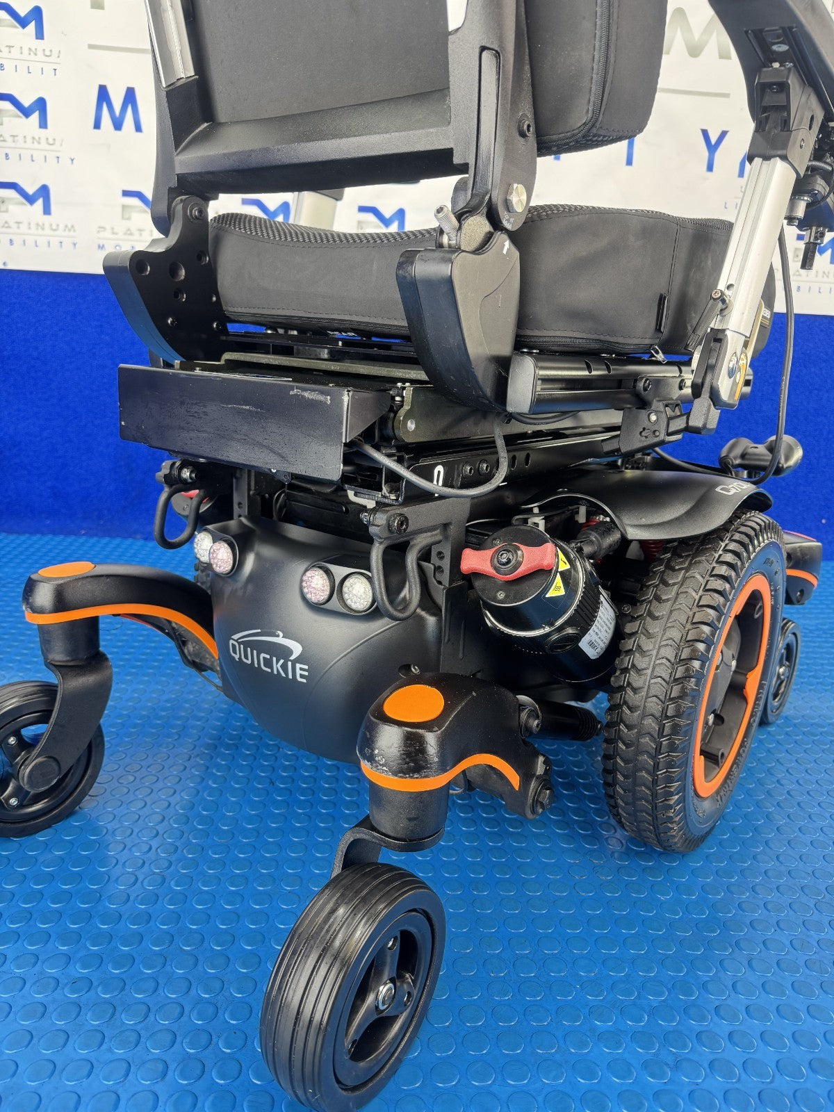 Sunrise Quickie Q700 M Powerchair – 6mph Riser Tilt Electric Wheelchair 2298