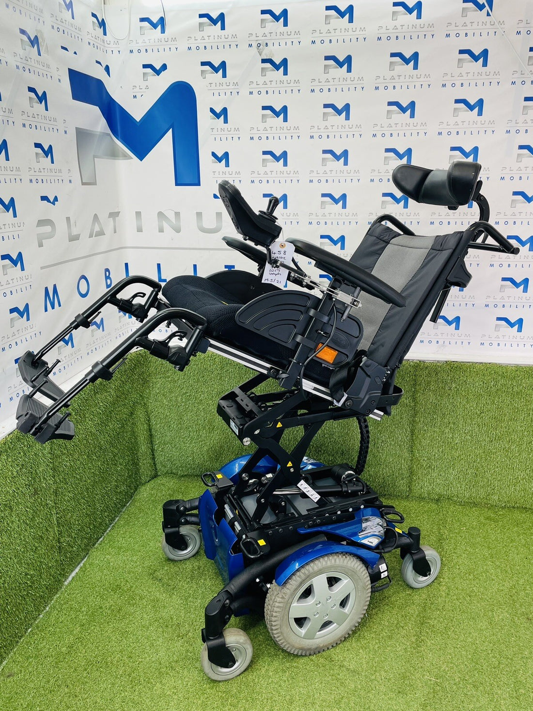 INVACARE TDX SP2 4 MPH MWD RISER TILT ELECTRIC WHEELCHAIR POWERCHAIR MOBILITY