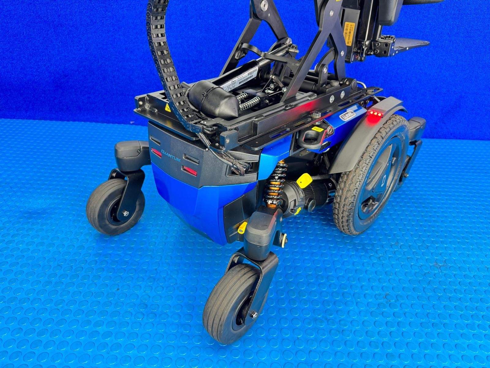 PRIDE QUANTUM EDGE 3 STRETTO 6MPH ELECTRIC POWER WHEELCHAIR POWERCHAIR 1966