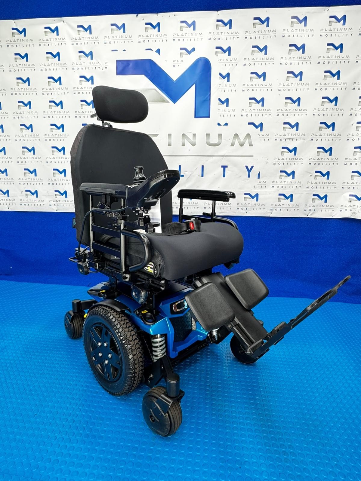PRIDE QUANTUM EDGE 2 6 MPH ELECTRIC POWER WHEELCHAIR POWERCHAIR 1860