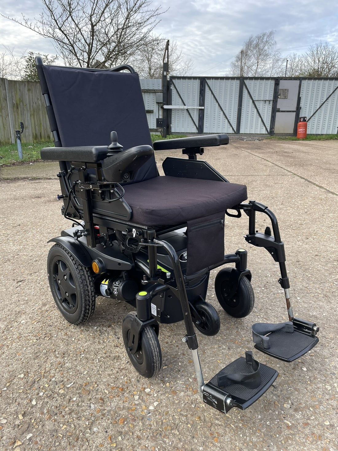 2019 Quickie Q100 R with Standard Seating Powerchair 4mph GREAT CONDITION