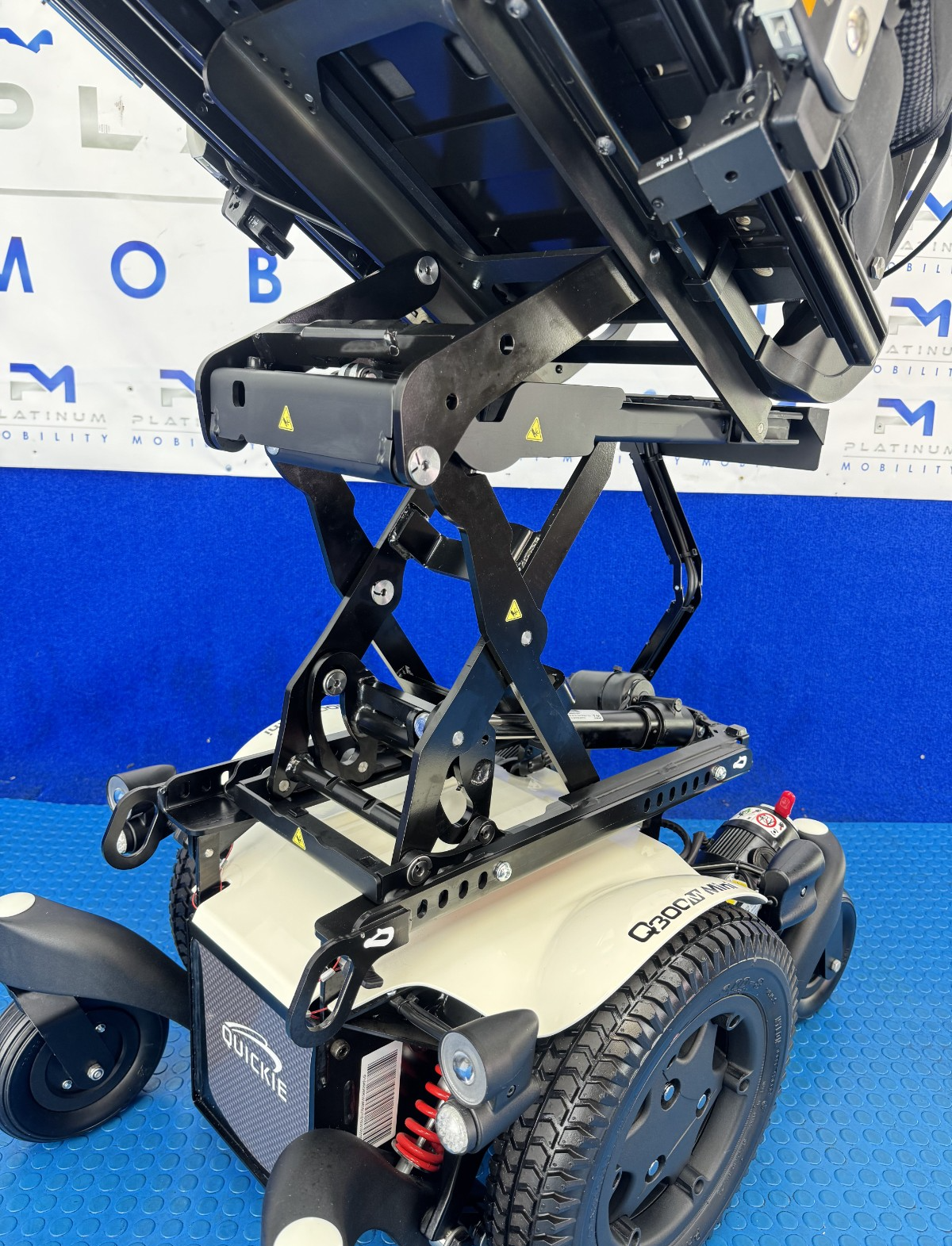 2025 Sunrise Quickie Q300M Powerchair 6 mph Riser, Tilt Electric Wheelchair 2789