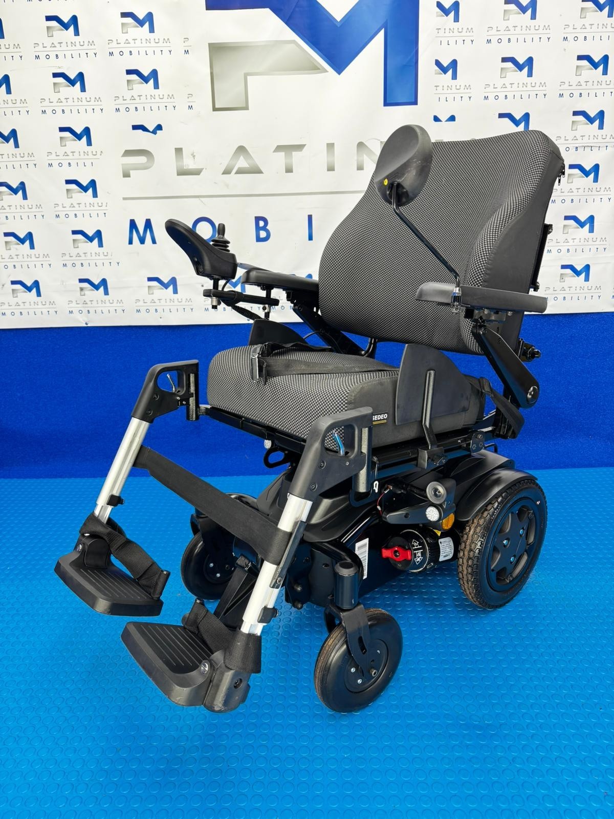 2025 Sunrise Medical Q300 R Powerchair 6MPH Electric Wheelchair 1878