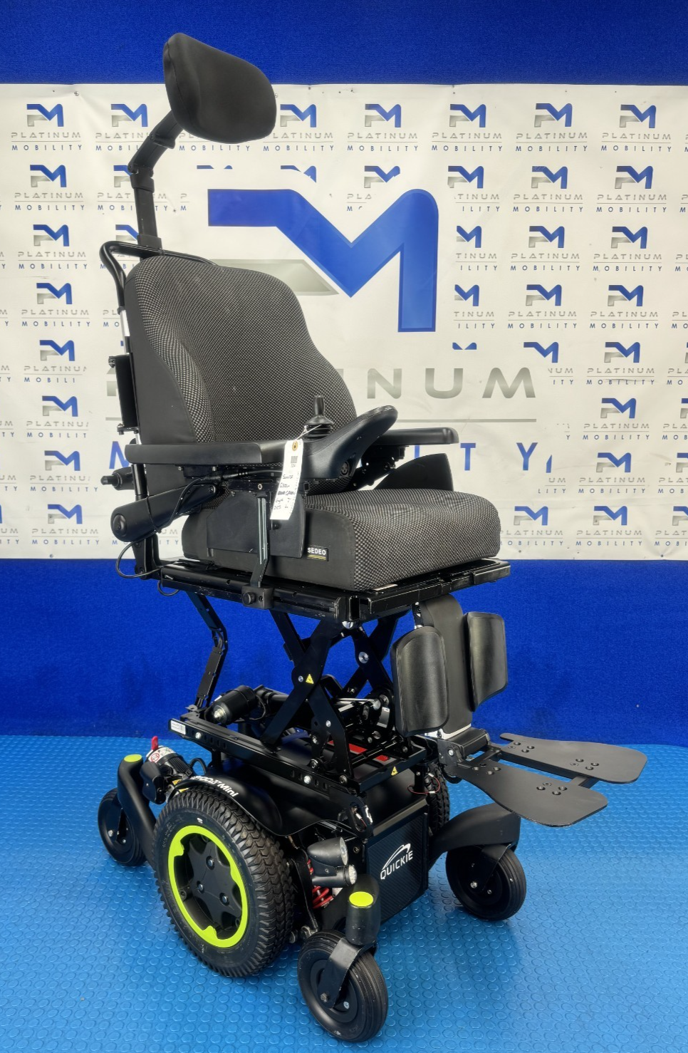 SUNRISE QUICKIE Q300 MINI RISER TILT COMPACT POWERCHAIR  2234