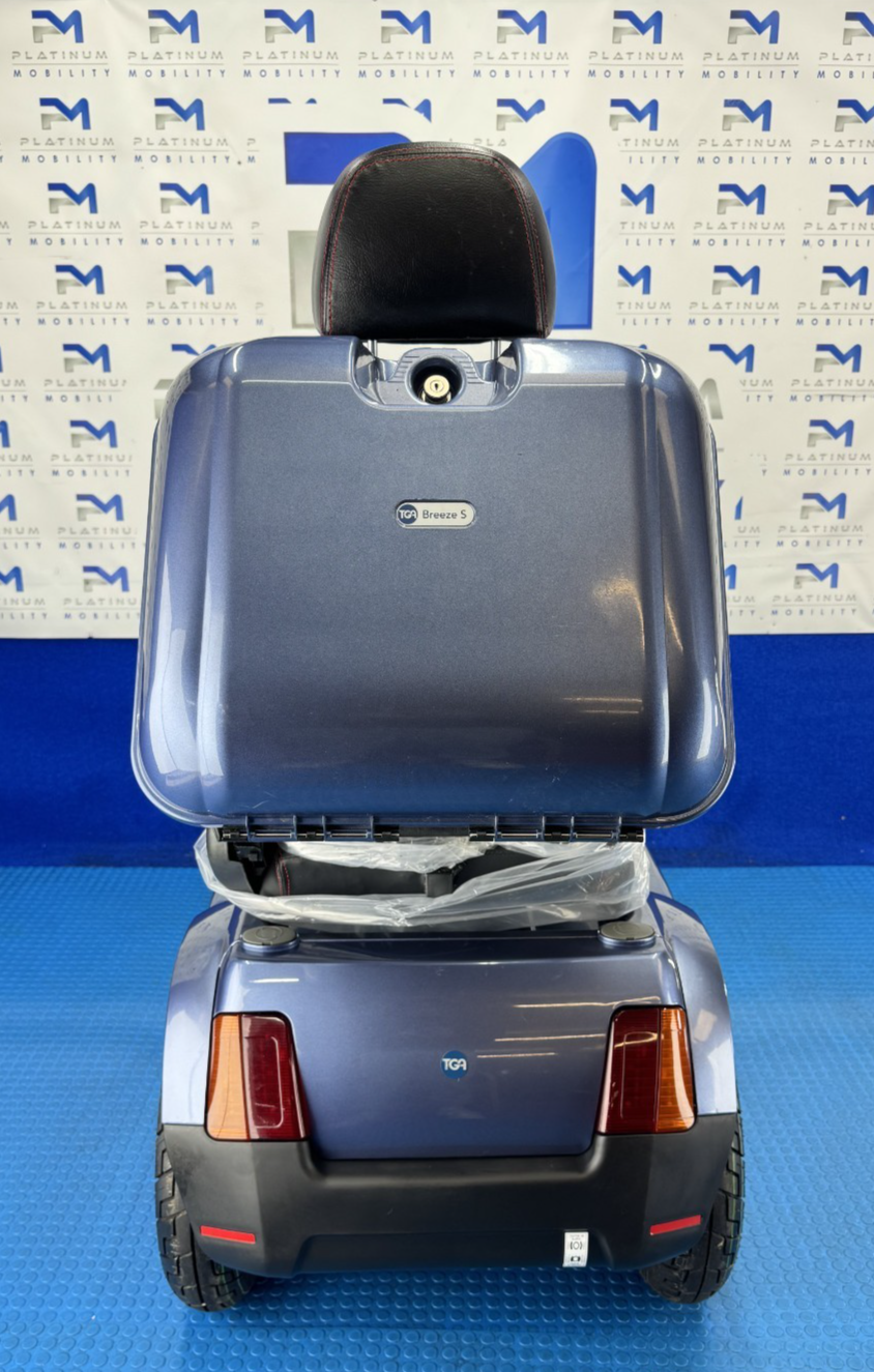 TGA Breeze S4 8MPH All Terrain Mobility Scooter Road Ex Demo Condition 2921