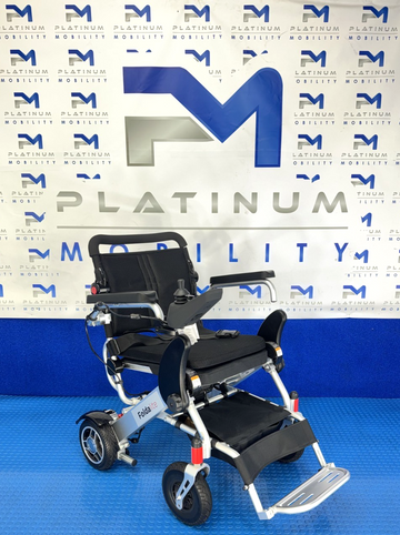 Motion Foldalite Folding Wheelchair 4Mph New Open Box 2723