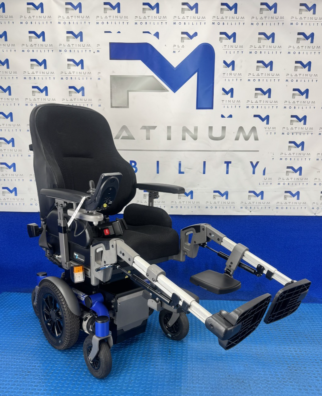 2025 Dietz Sango Advaned M Slimline 6MPH Rise & Tilt Electric Wheelchair 2541