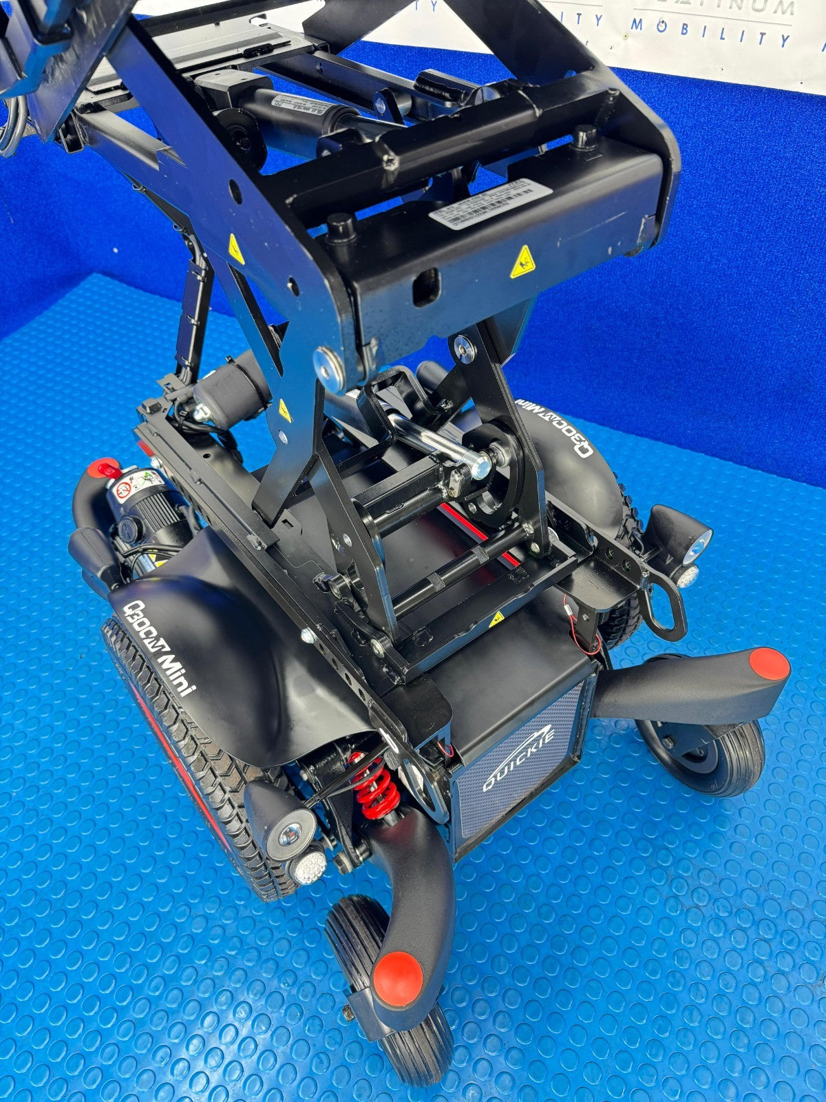 2025 Sunrise Quickie Q300 M Powerchair – 6mph Riser Electric Wheelchair 2120