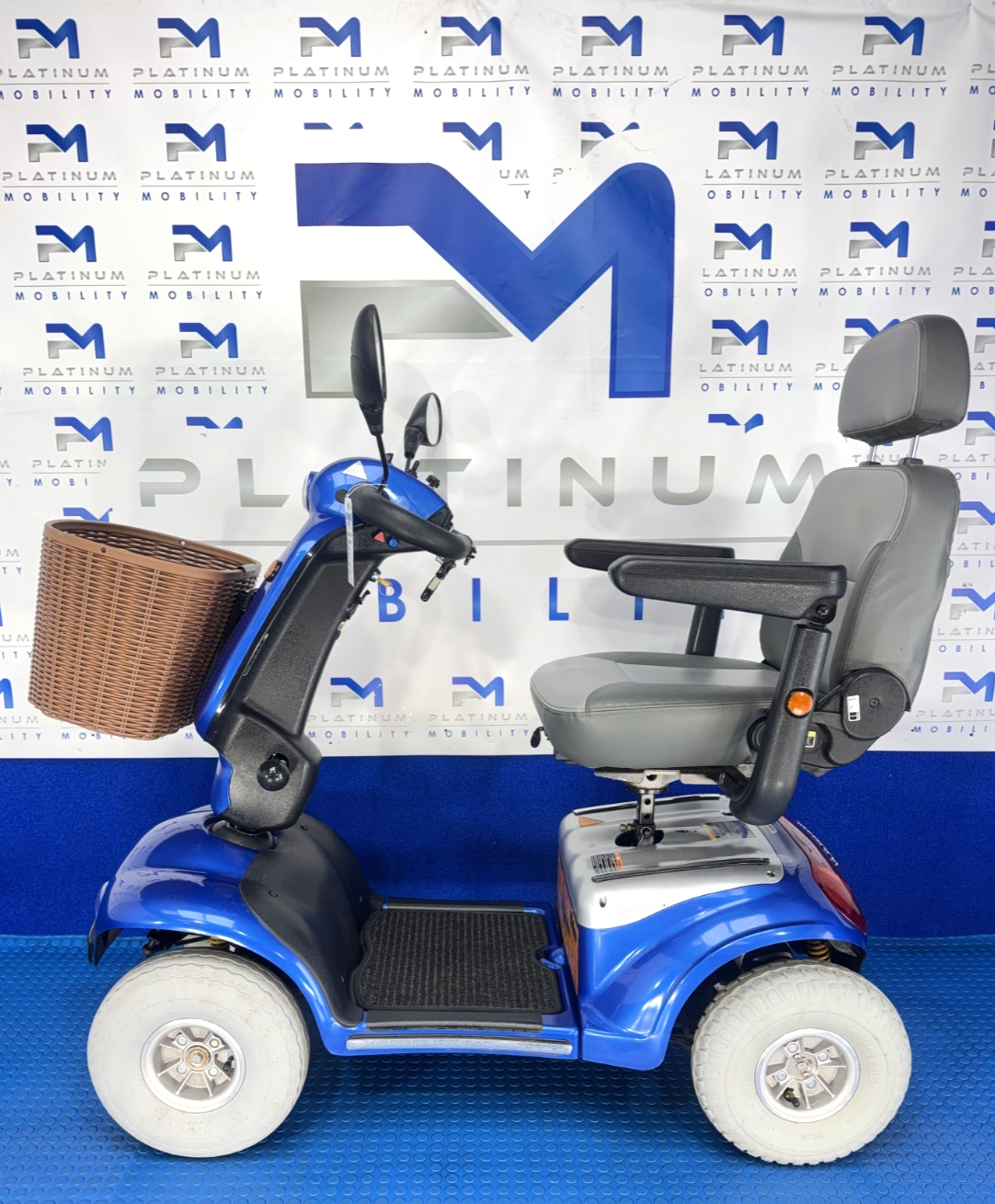 Shoprider Cadiz Mobility Scooter 8MPH Road Legal Free Delivery 4095