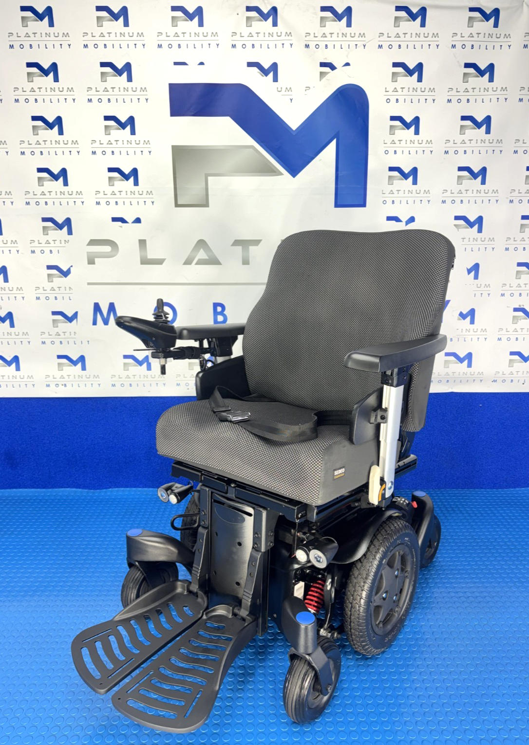 2025 Sunrise Quickie Q500M Powerchair 6mph Riser & Tilt Electric Wheelchair 4017