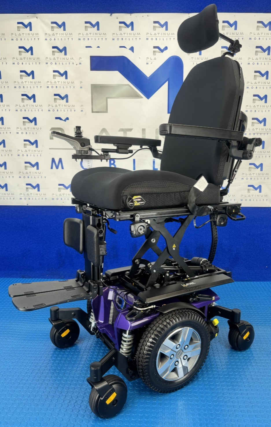 2025 PRIDE QUANTUM Q6 EDGE 2.0 i-LEVEL 6 MPH ELECTRIC MOBILITY POWERCHAIR 2305