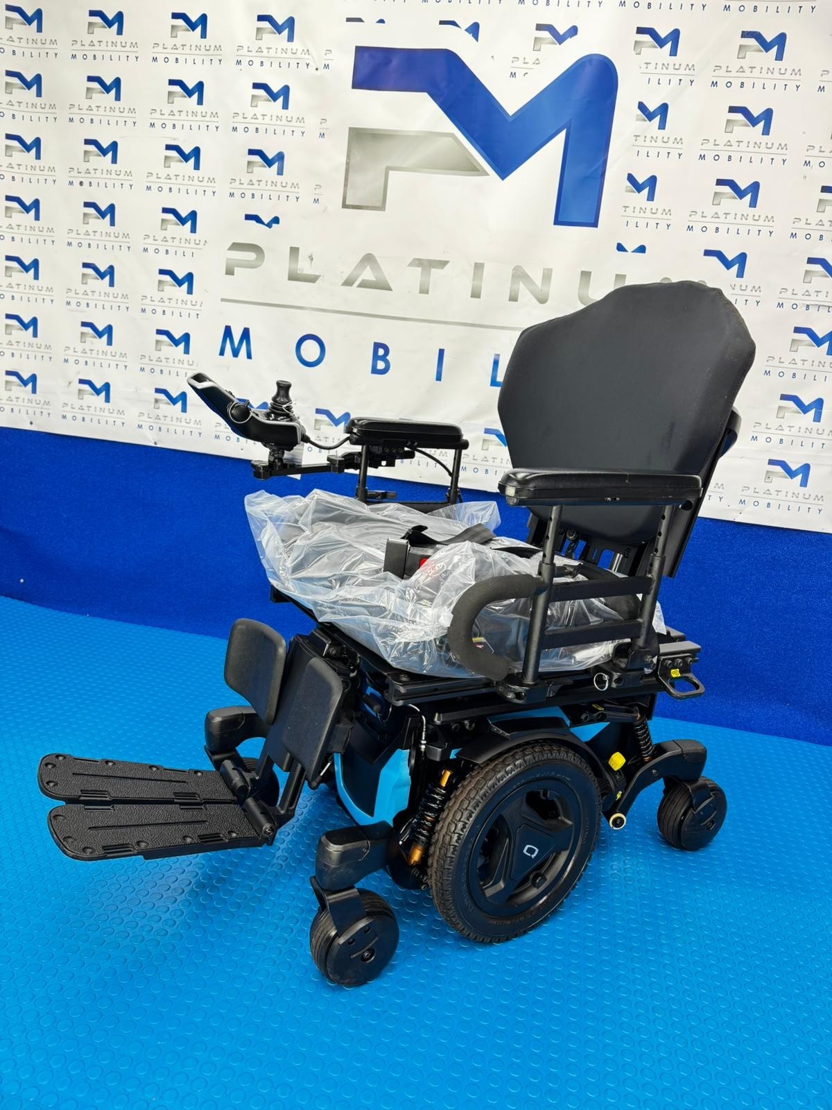 Quantum Edge 3 Stretto Powerchair – 4mph Narrow Electric Wheelchair (1837)