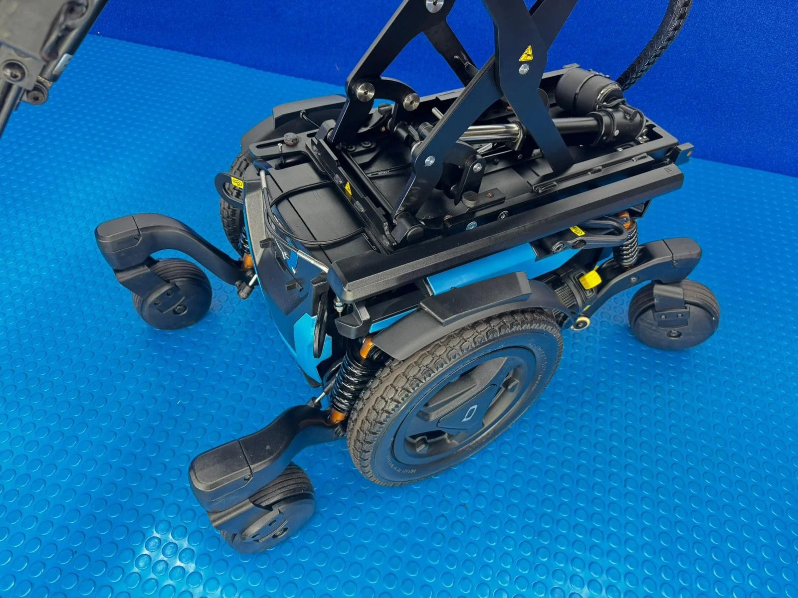 Quantum Edge 3 Stretto Powerchair – 4mph Narrow Electric Wheelchair (1837)