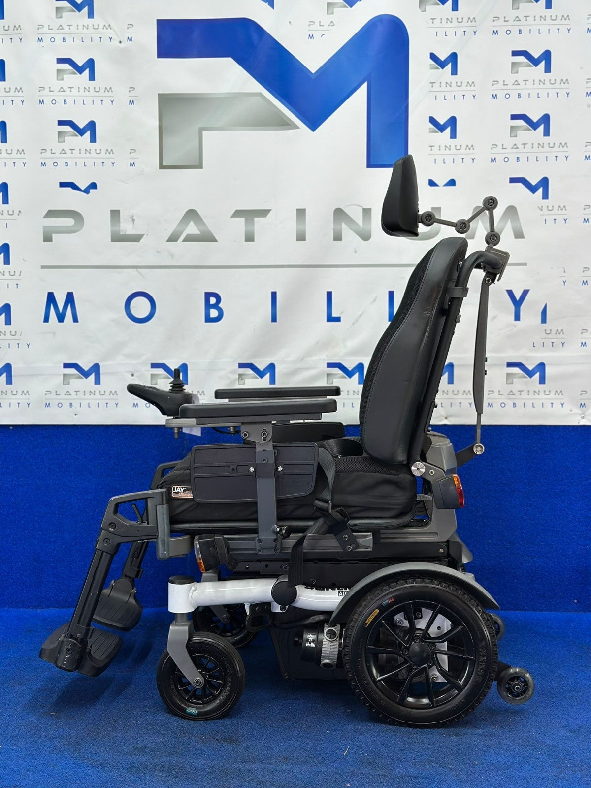 Dietz Sango Advanced R RWD – 6mph Electric Wheelchair Powerchair 1508