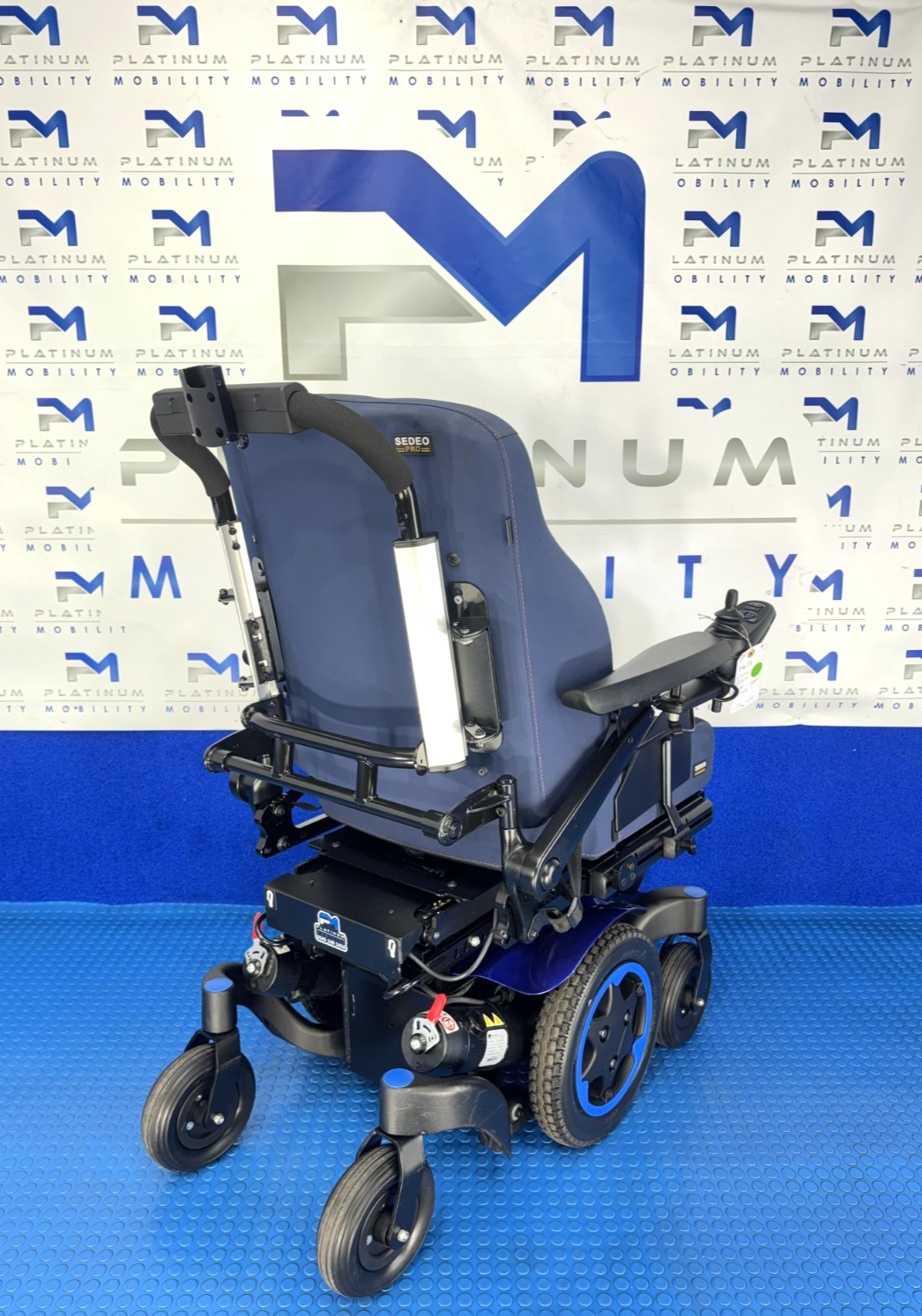 Sunrise Quickie Q300M Powerchair 4 mph Riser, Tilt Electric Wheelchair 1411