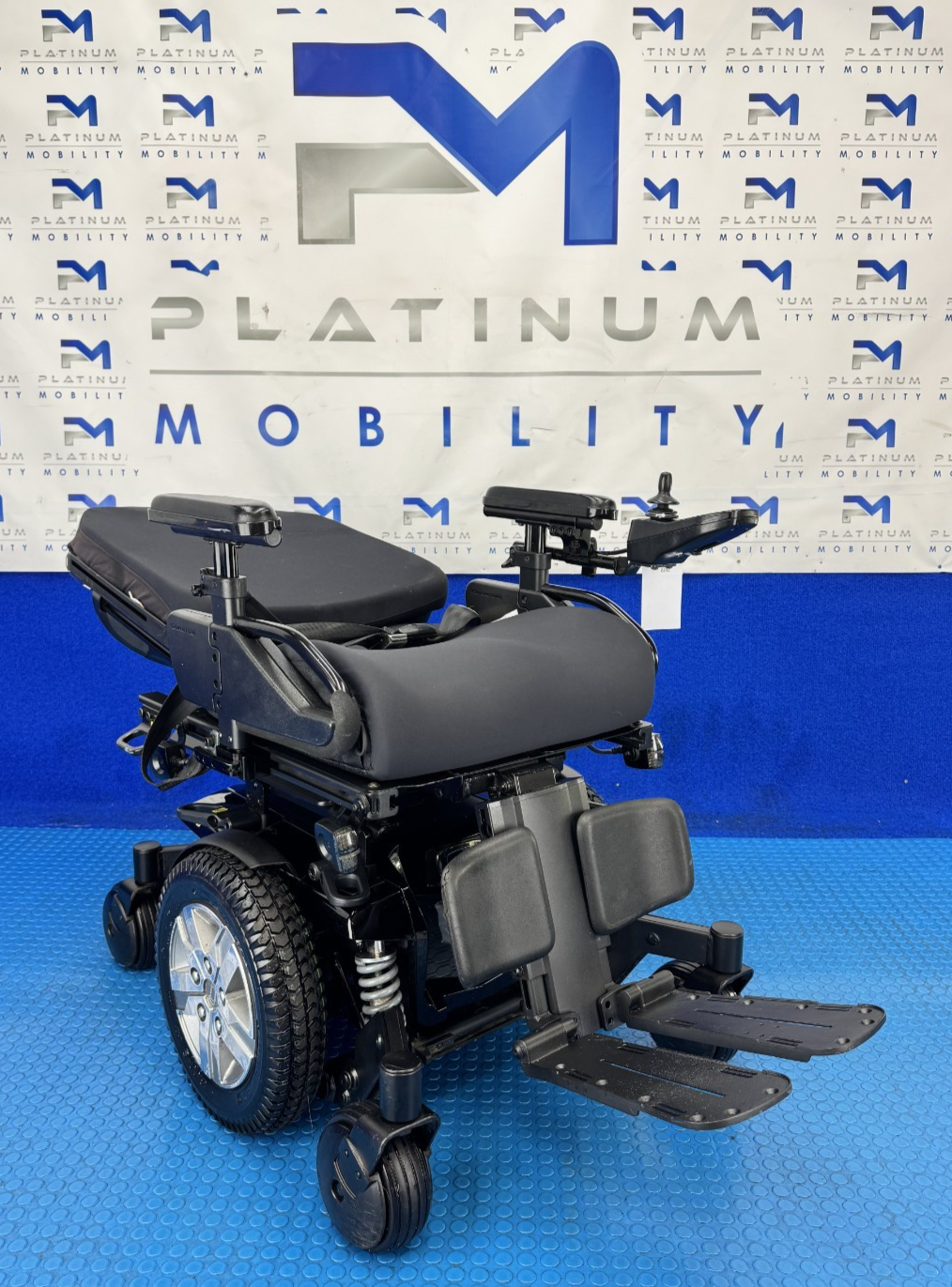 PRIDE QUANTUM EDGE 2.0 6MPH Tilt Heavy Duty Electric Powerchair 2202