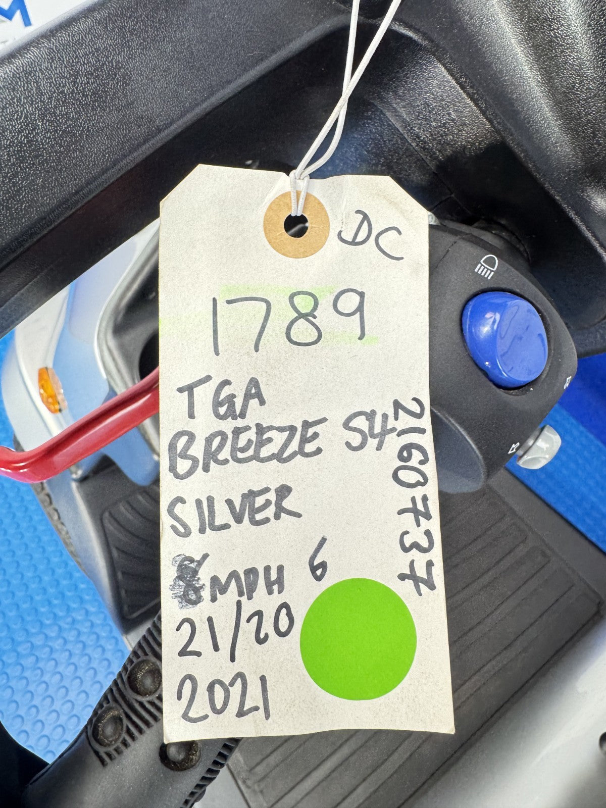 TGA Breeze S4 MAX SPEED 6MPH MAX WEIGHT 39 STONE All Terrain Scooter 1789