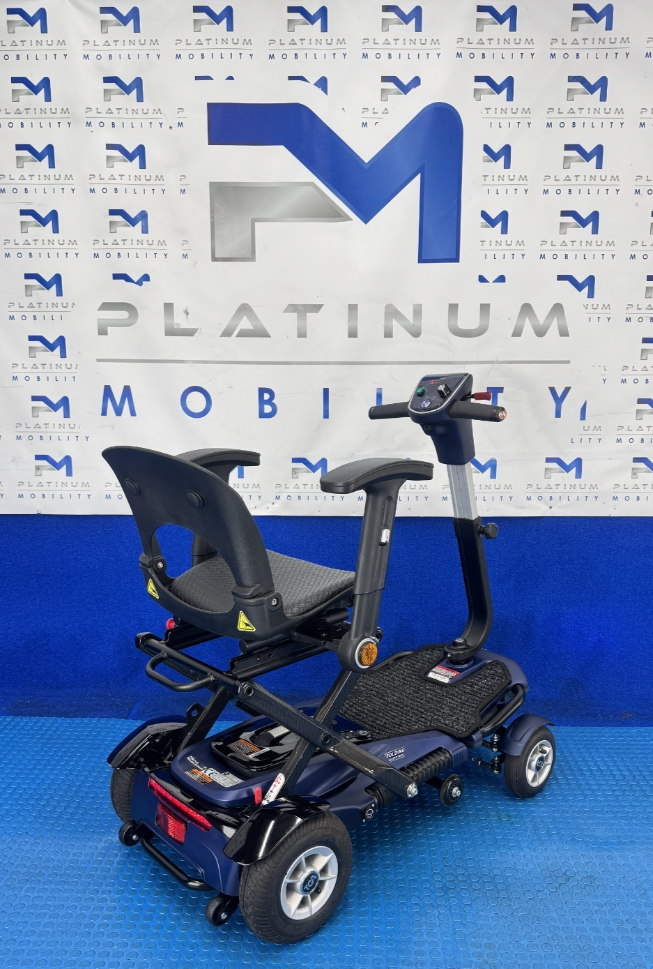 TGA Minimo AutoFold Mobility Scooter 4mph Auto Folding Air Tyres 2436