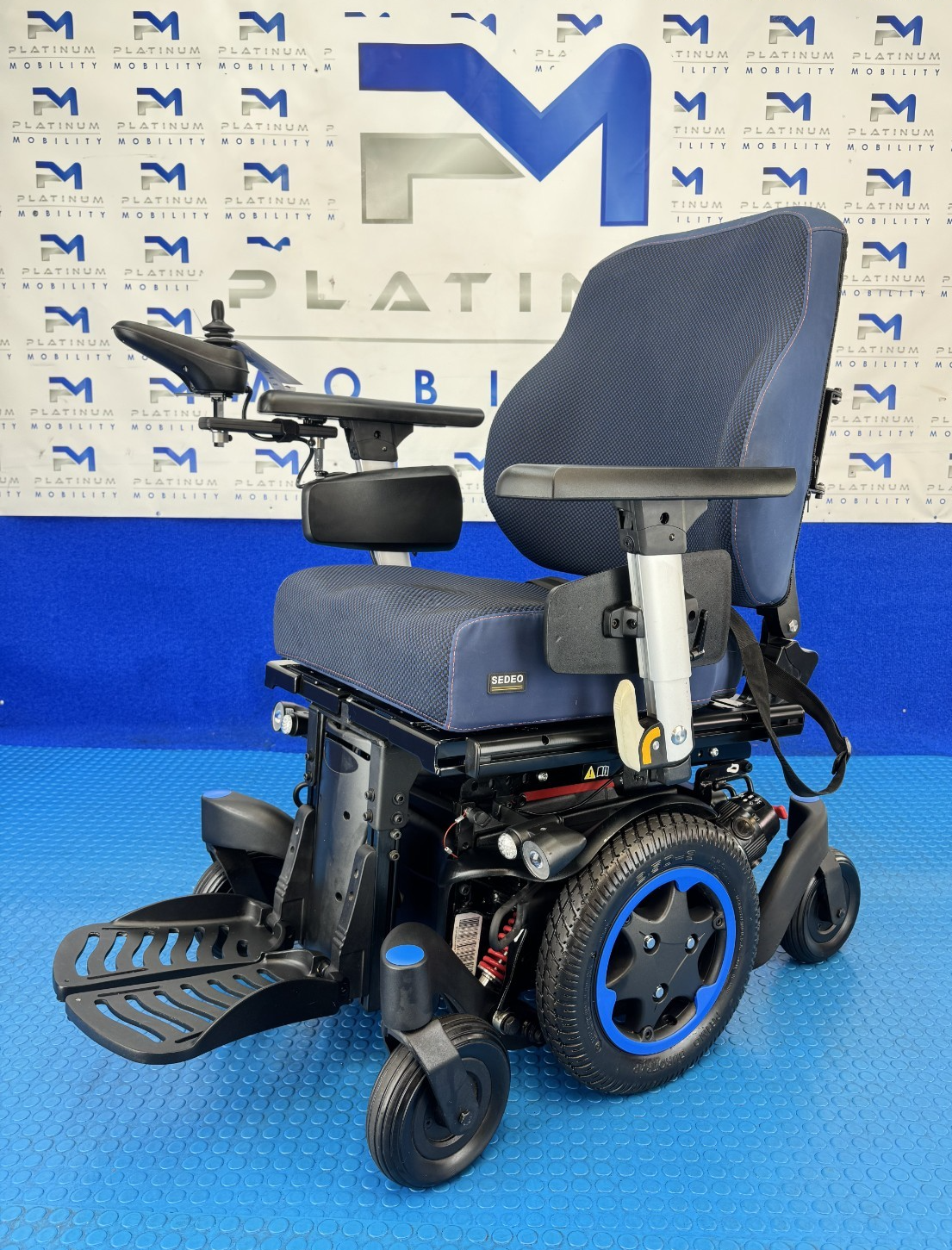 SUNRISE QUICKIE Q500M 6MPH ELECTRIC WHEELCHAIR RISER POWERCHAIR 2299