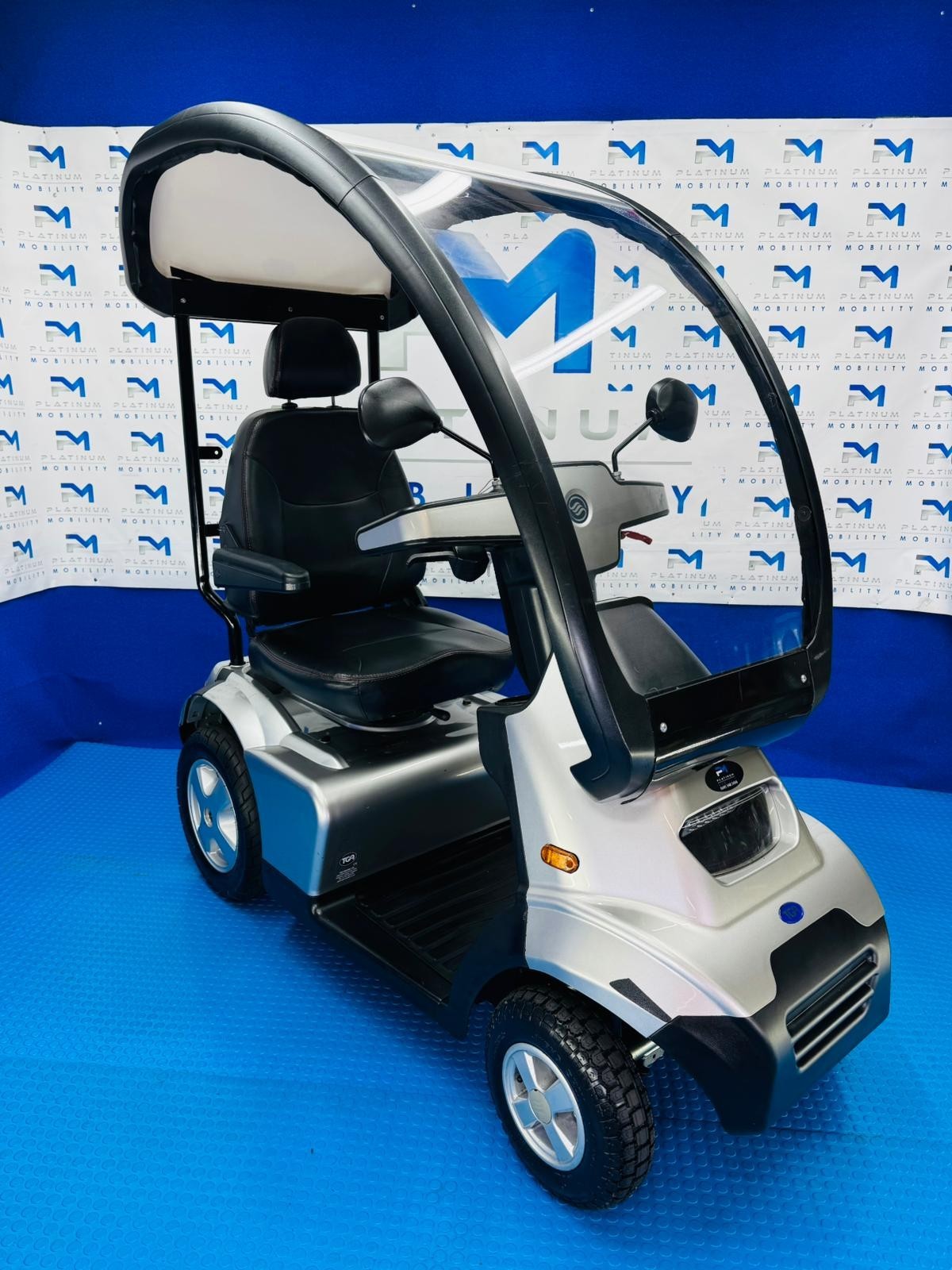 TGA Breeze S4 Canopy 8mph Road LARGE All Terrain Mobility Scooter Buggy 1835