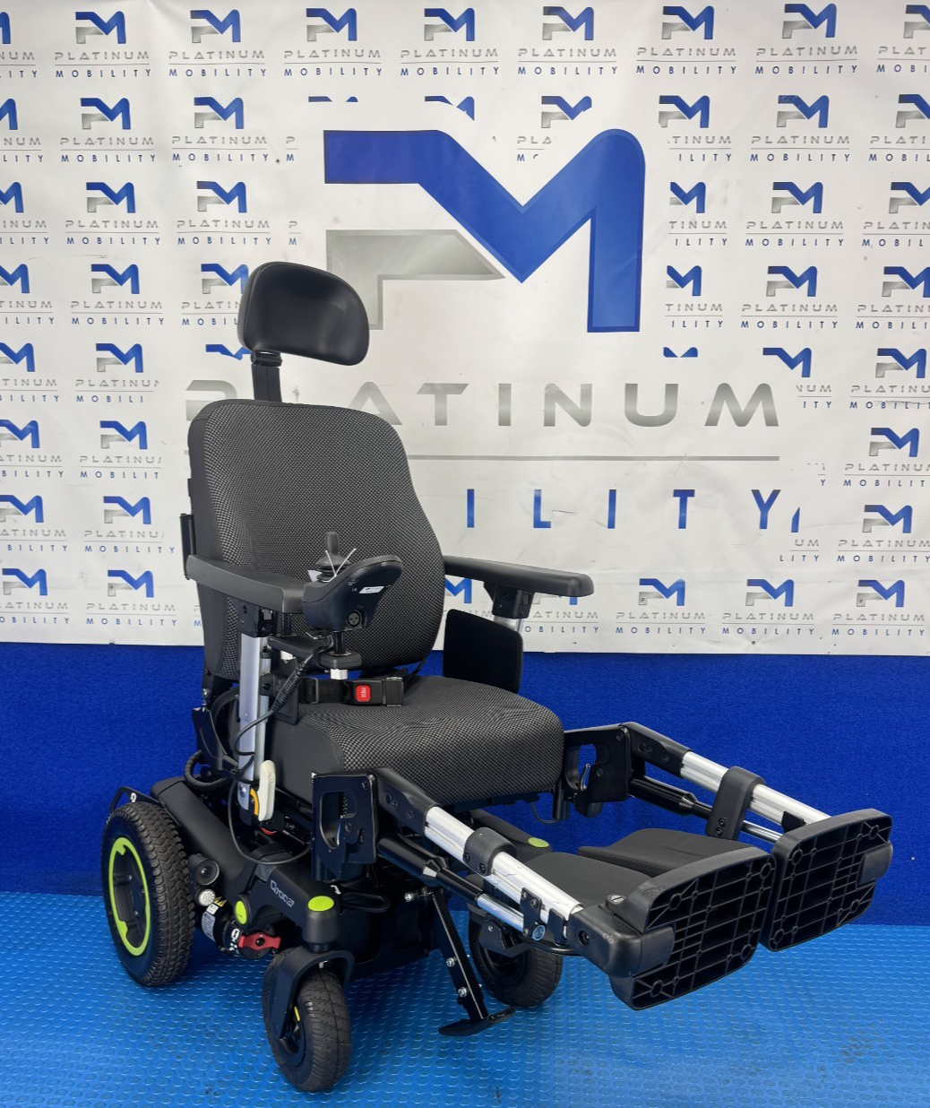 Sunrise Q700R Electric Powerchair Rise, Tilt, Recline, Electric Legs 6mph 2496