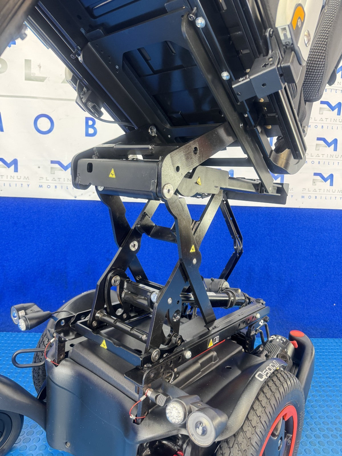 2025 Sunrise Quickie Q500 M Powerchair Rise & Tilt 6mph New Batteries 2471