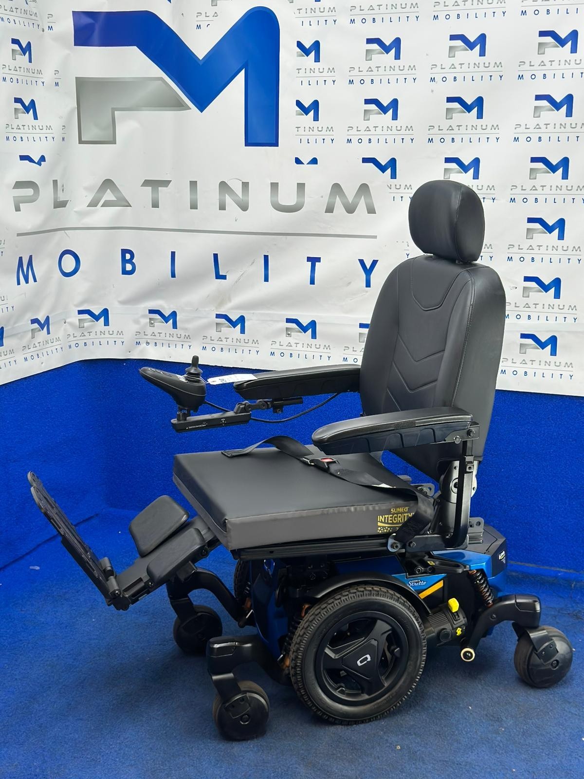 Quantum Edge 3 Stretto Powerchair – 4mph, Compact Electric Wheelchair (1248)
