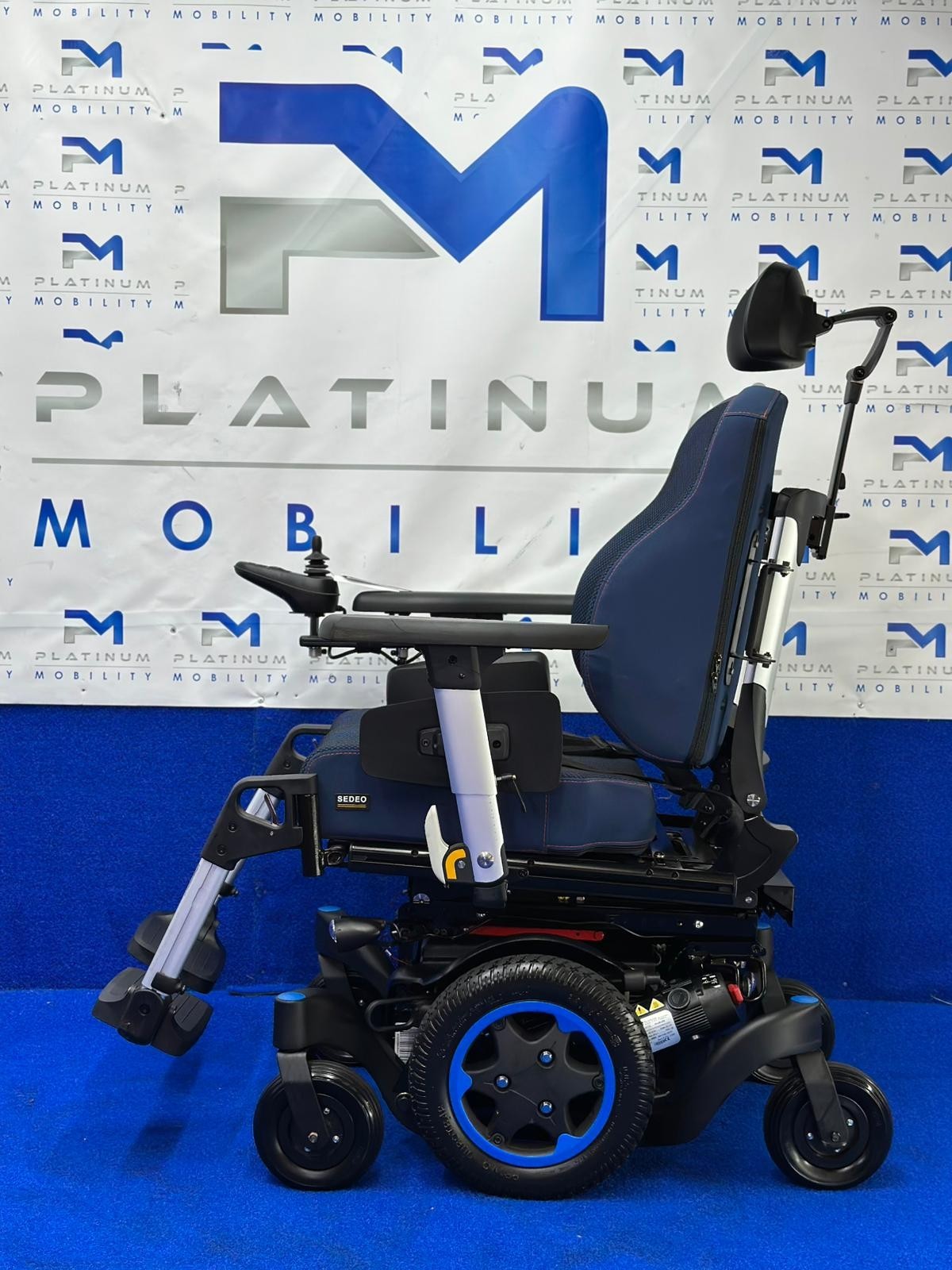 2024 Quickie Q500M Powerchair – 6mph Riser Electric Wheelchair by Sunrise 1645