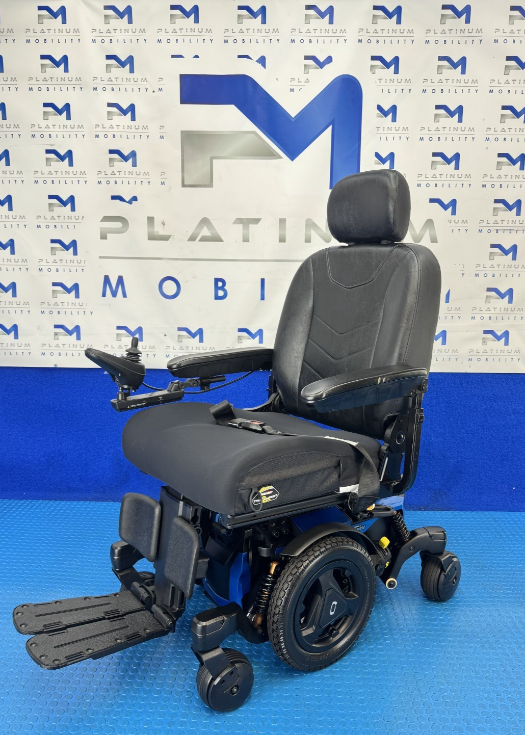 Quantum Edge 3 Stretto Powerchair – 6mph Electric Wheelchair Narrow 1248