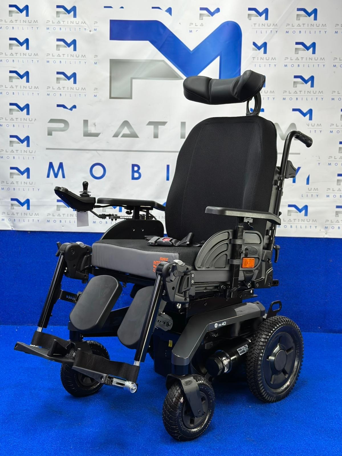 Invacare RX40 4MPH Electric Wheelchair Powerchair Mobility Riser 1644