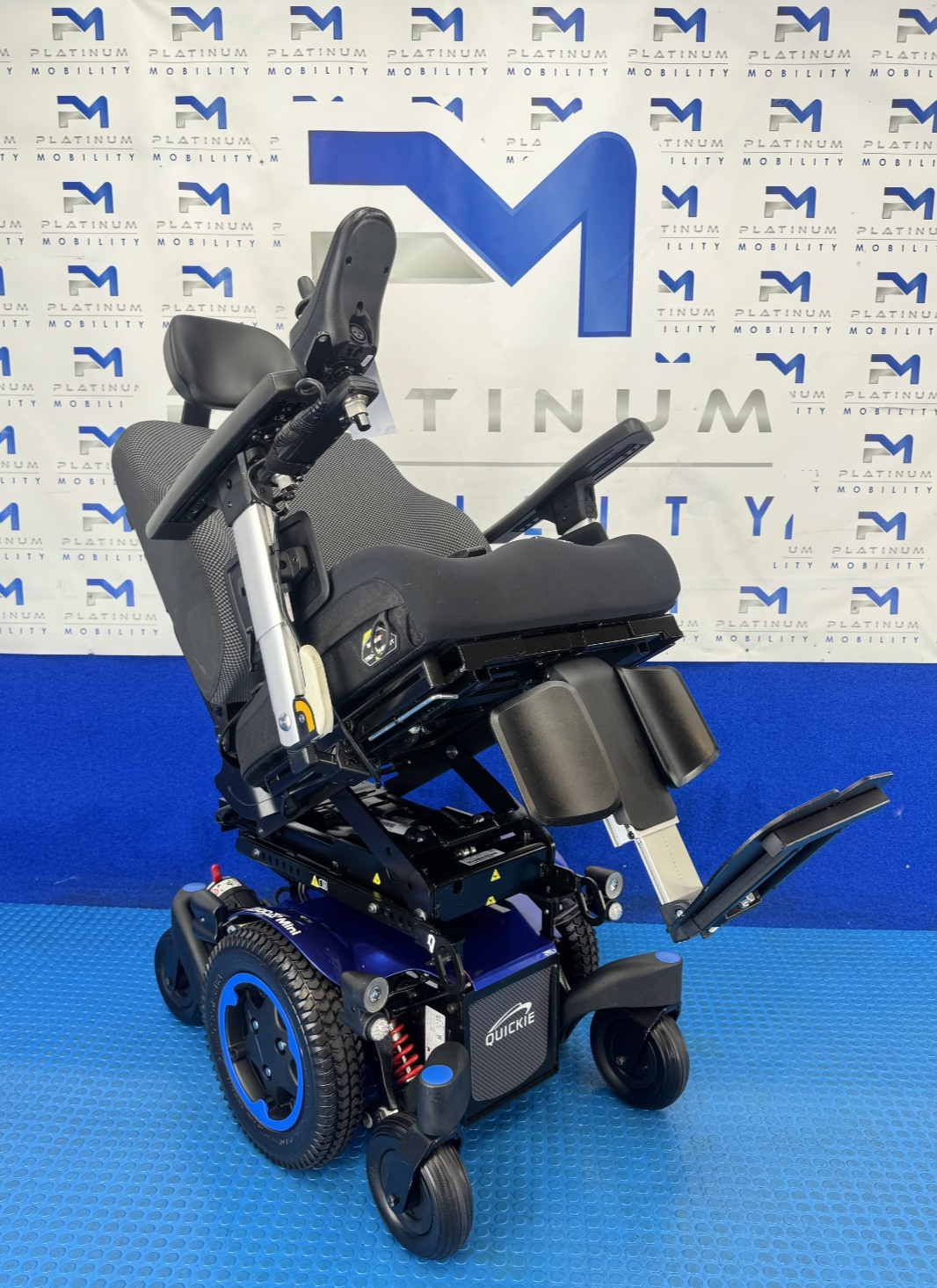 SUNRISE QUICKIE Q300M 6MPH ELECTRIC RECLINE RISER TILT POWERCHAIR 2447