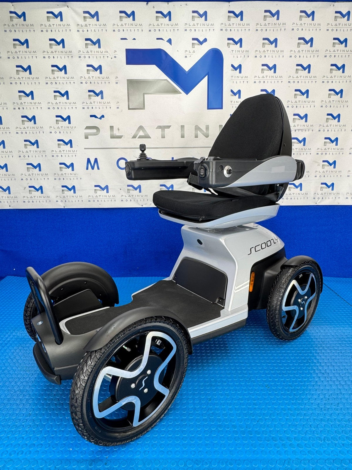 TGA Scoozy Electric Wheelchair Mobility Scooter Powerchair 8mph All Terrain 2133