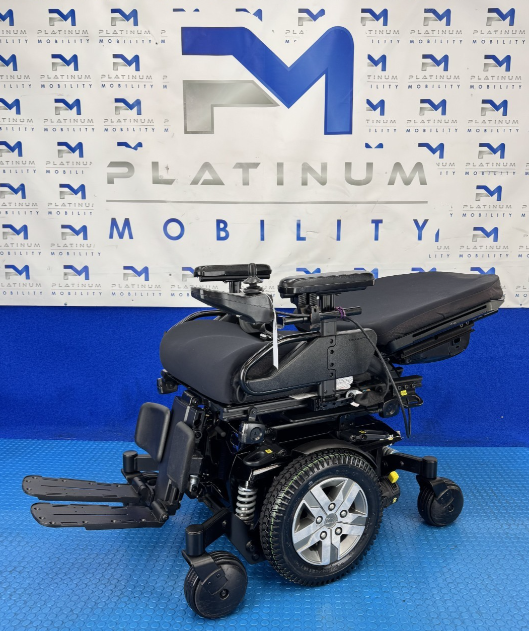 PRIDE QUANTUM EDGE 2.0 6MPH Tilt Heavy Duty Electric Powerchair 2202