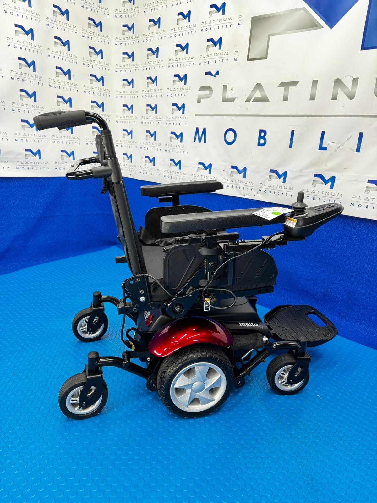 Rascal Rialto Small Electric Wheelchair 4MPH Powerchair Tight Turning 1626