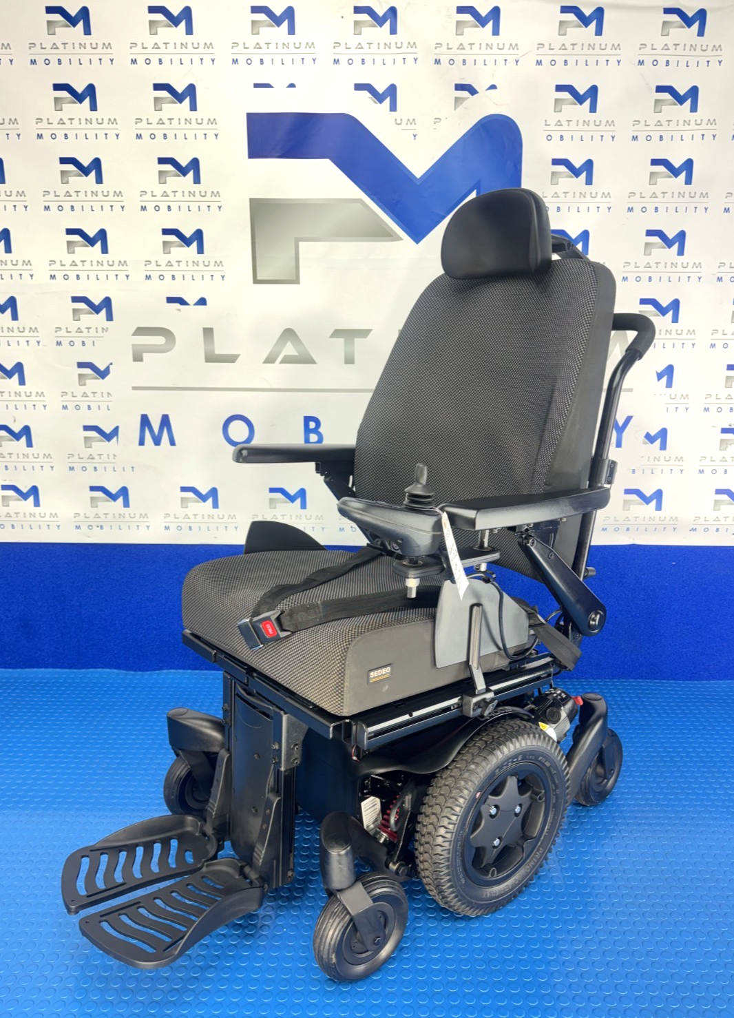 Sunrise Quickie Q400M MWD 4mph Powerchair Electric Wheelchair Mobility 1058