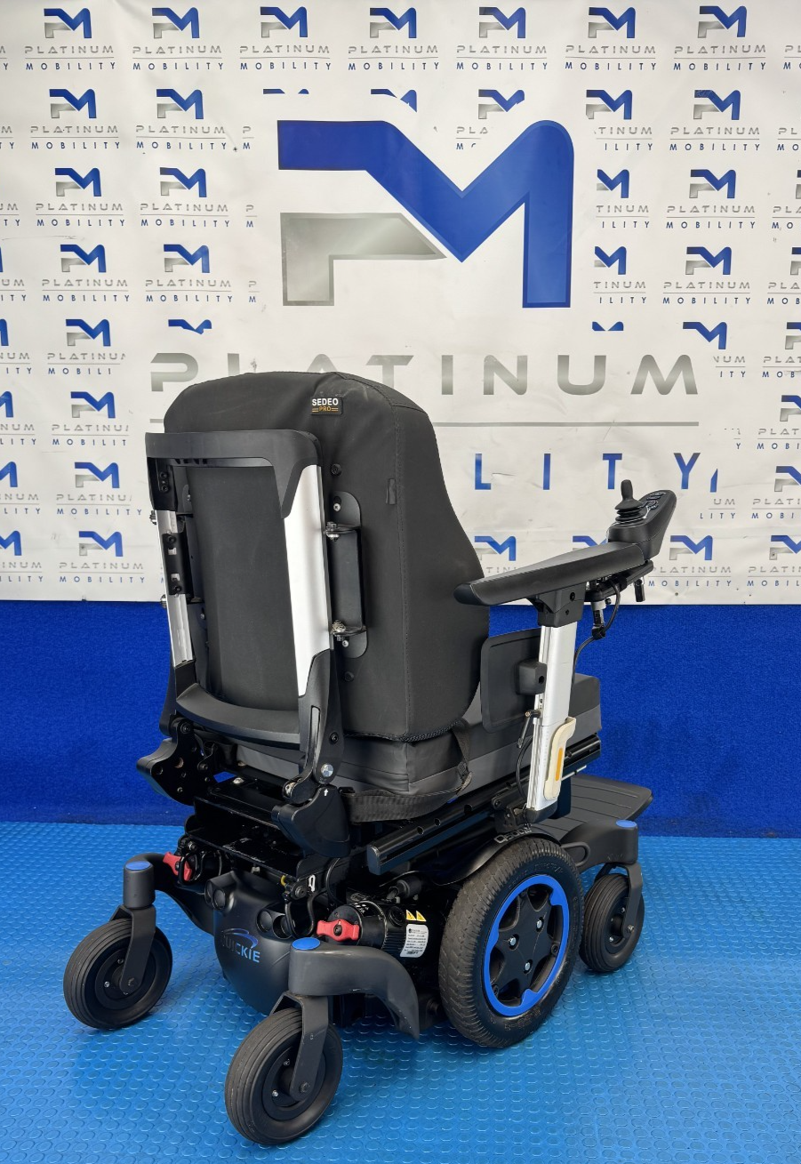 SUNRISE QUICKIE Q500M 4 MPH ELECTRIC MOBILITY POWERCHAIR WHEELCHAIR 2890