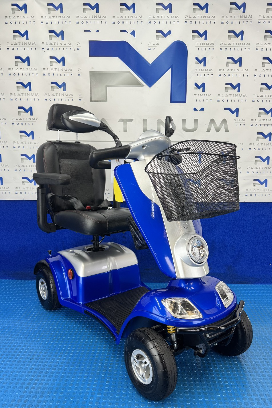 Kymco Midi Mobility Scooter New Batteries Air Tyres 8mph 2466
