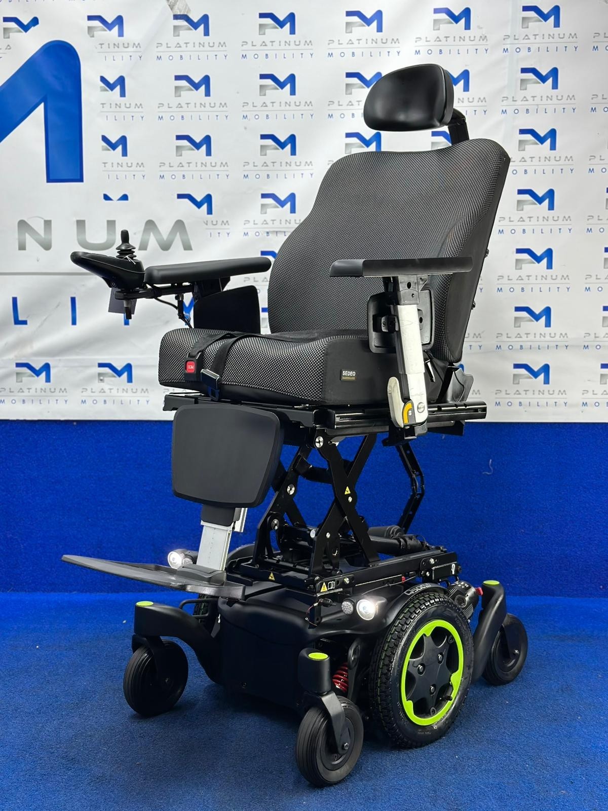 Quickie Q500 M Powerchair – 6mph Riser Electric Wheelchair by Sunrise (1523)