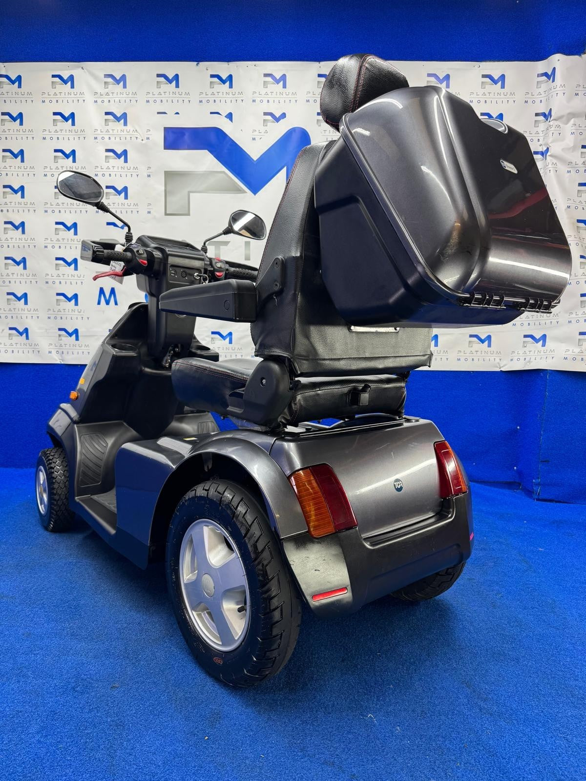 2022 TGA Breeze S4 8MPH All Terrain Mobility Scooter Immaculate Condition 1800