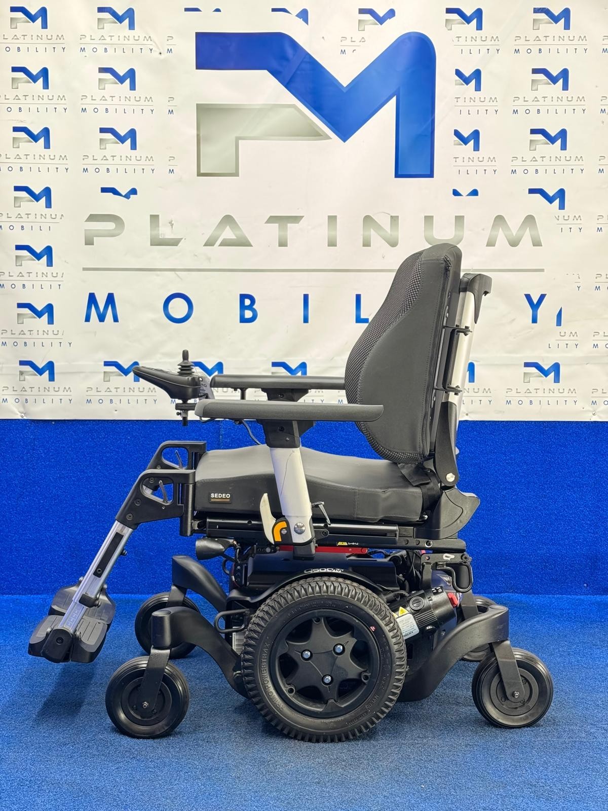 Quickie Q500 M Powerchair – 6mph Riser Electric Wheelchair by Sunrise 1590