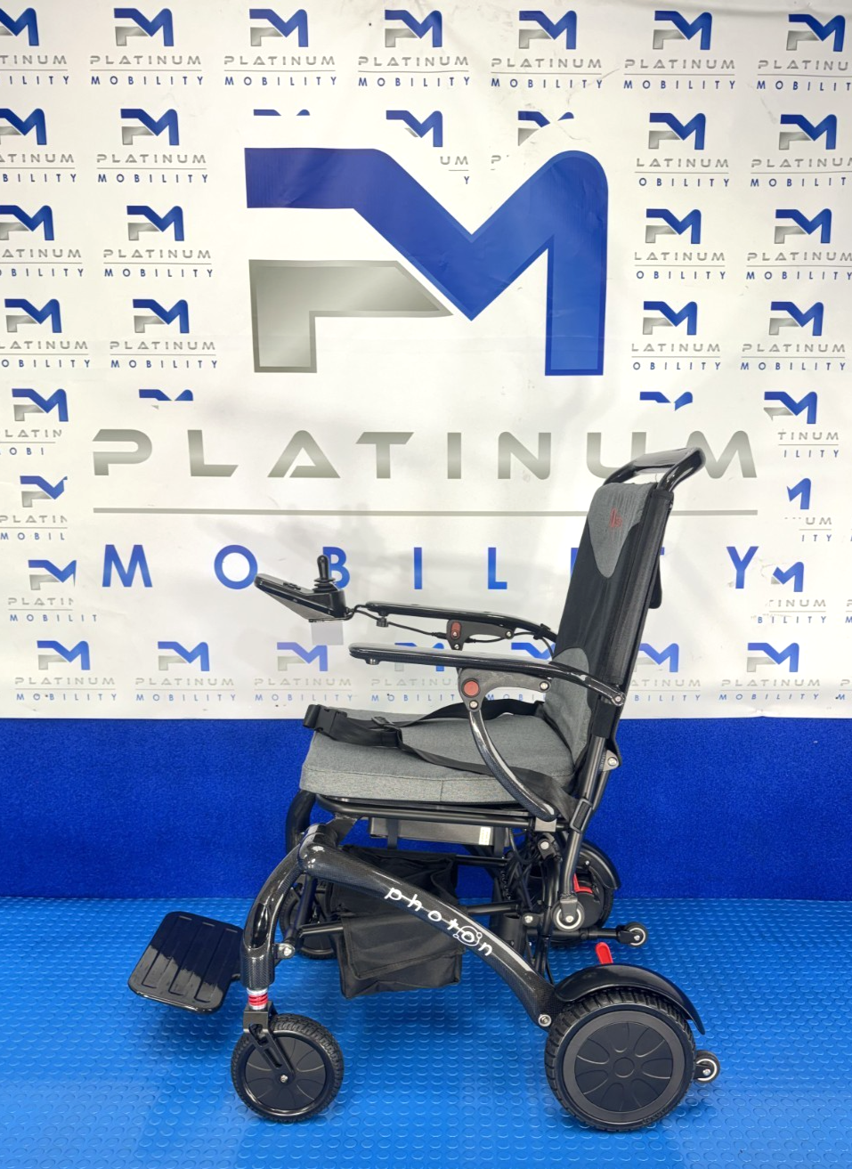 Motion Photon Ultra-Lightweight Folding Wheelchair 4mph 15.8kg 2720