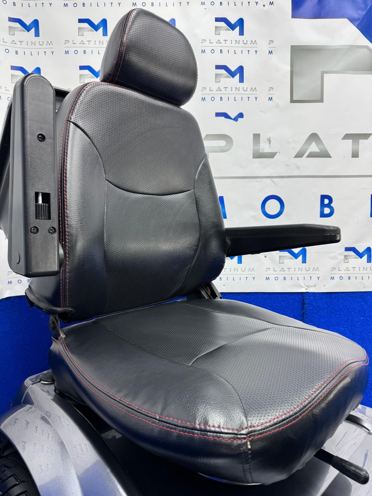 2022 TGA Breeze S4 8MPH All Terrain Mobility Scooter Immaculate Condition 1788