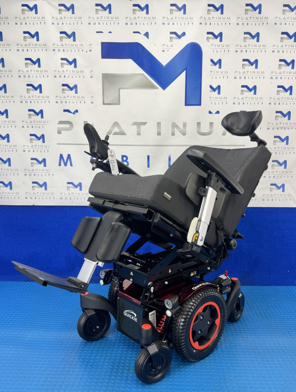 Sunrise Quickie Q300M Mini Powerchair 6 mph Riser, Tilt Electric Wheelchair 2786