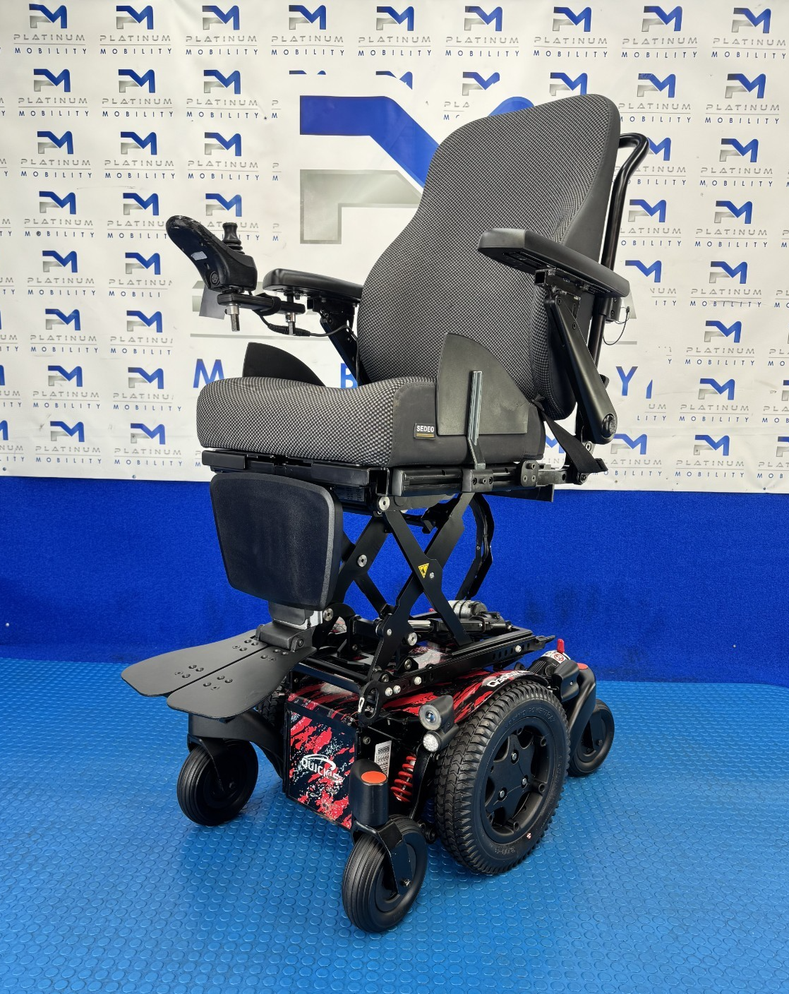 Sunrise Quickie Q300M Mini Powerchair 6 mph Riser Electric Wheelchair 1813