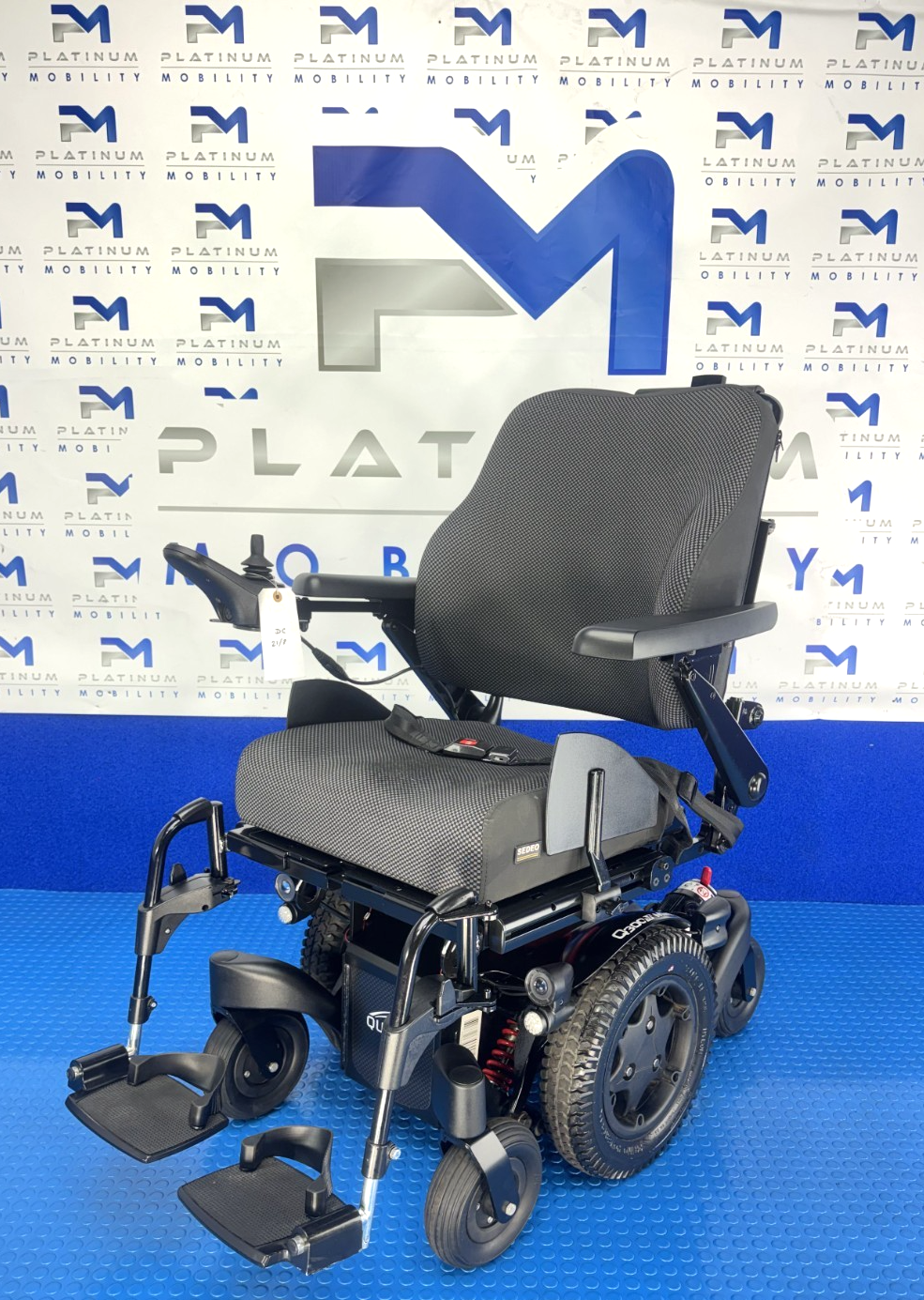 Sunrise Quickie Q300M Mini Powerchair 6 mph Electric Wheelchair 2788