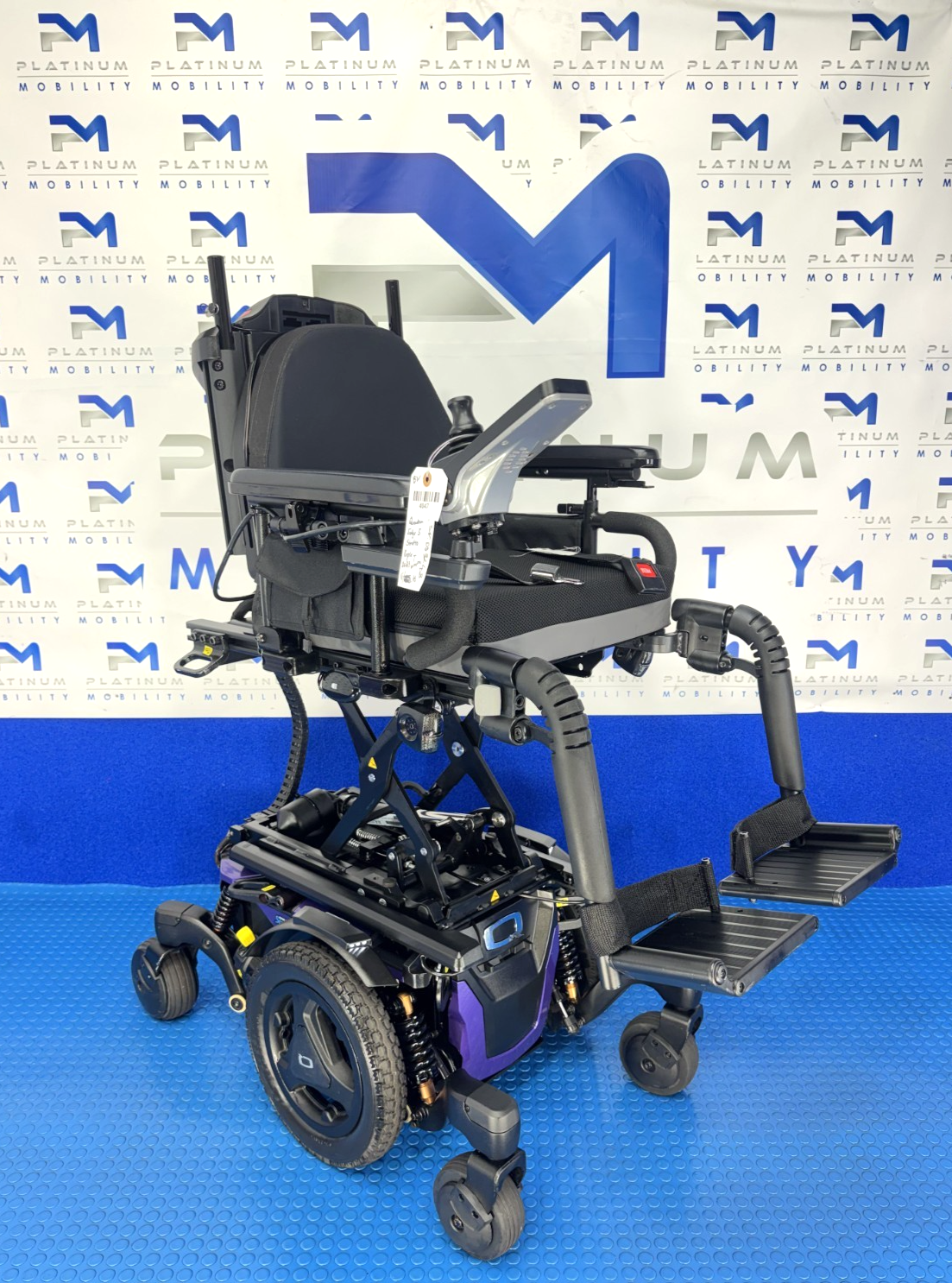 PRIDE QUANTUM EDGE 3 STRETTO 6 MPH ELECTRIC  POWERCHAIR Narrow 4047