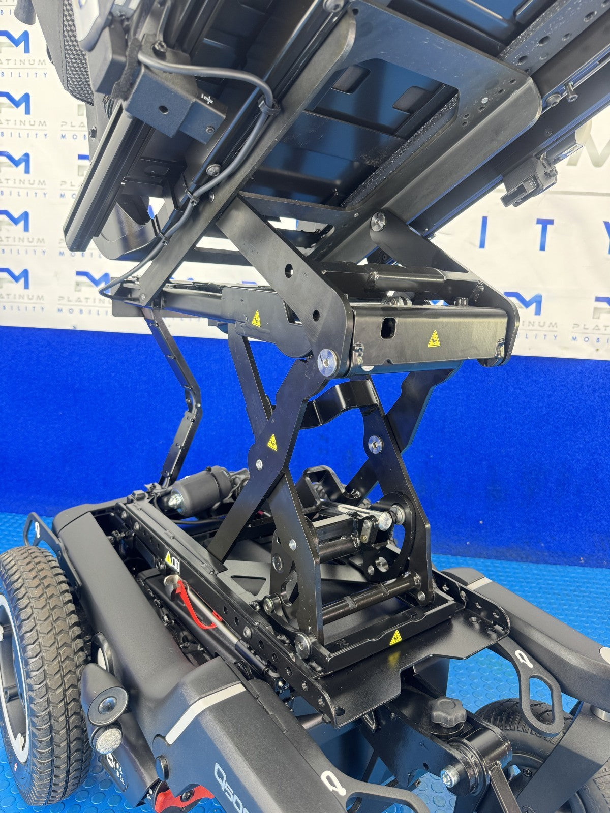 2025 Sunrise Quickie Q500 R Powerchair Rise & Tilt 6mph New Batteries Ref 2795