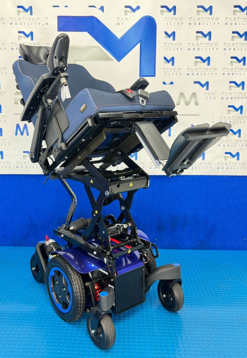 SUNRISE QUICKIE Q300 MINI RISER TILT COMPACT POWERCHAIR REF 2261