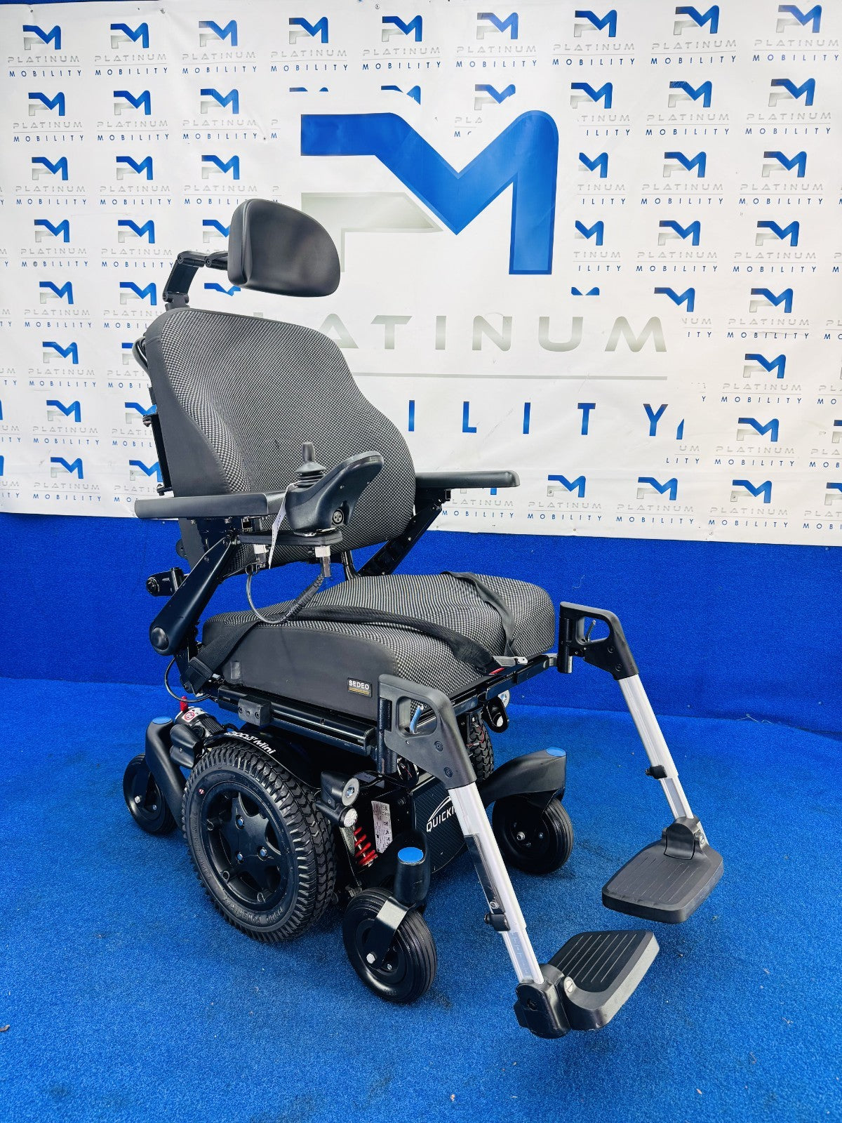 Quickie Q300 Mini Powerchair – 6mph Riser Electric Wheelchair by Sunrise (1451)